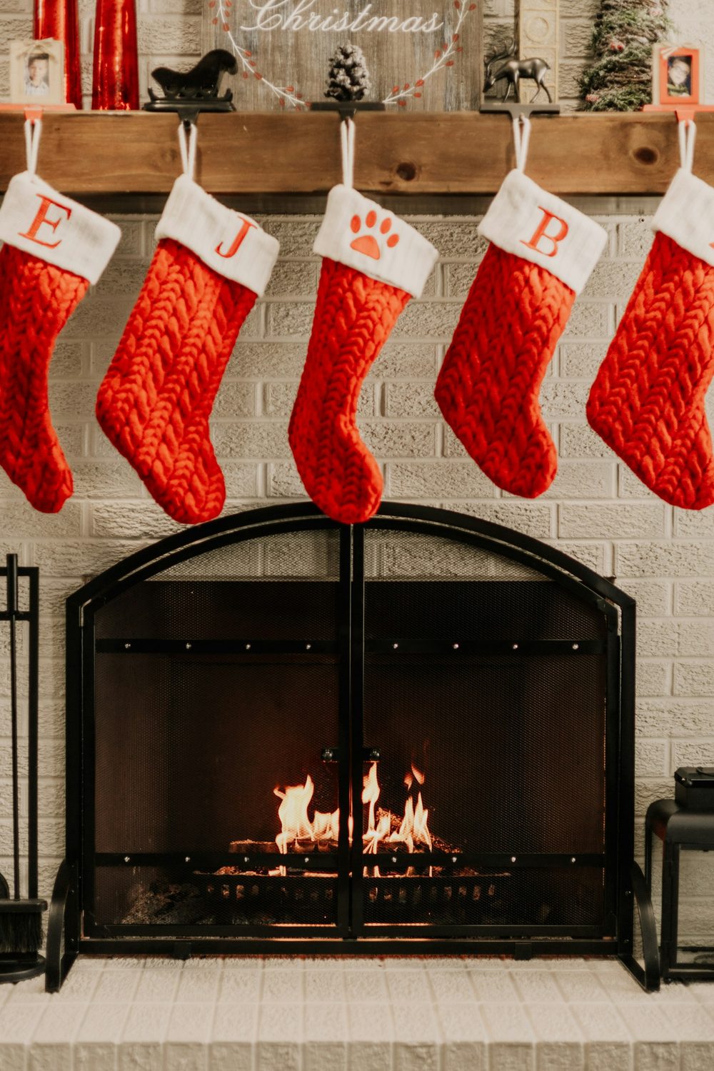 10 Christmas Mantel and Stocking Ideas for Homes Without a Fireplace