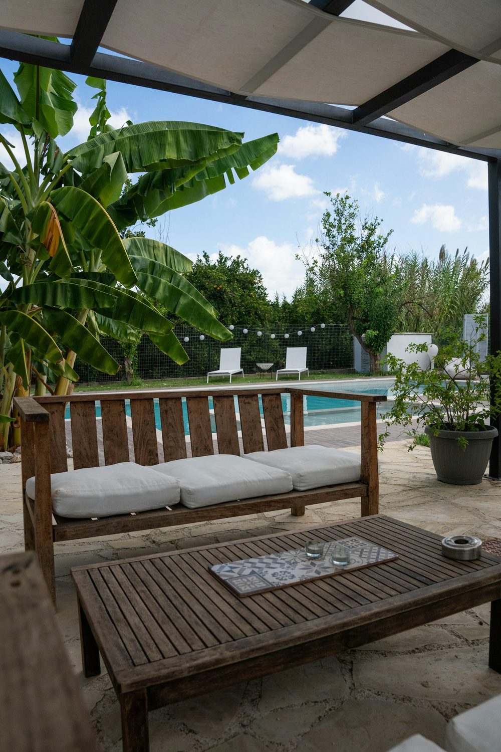 10 ideeën voor een buitenkleed op een klein terras